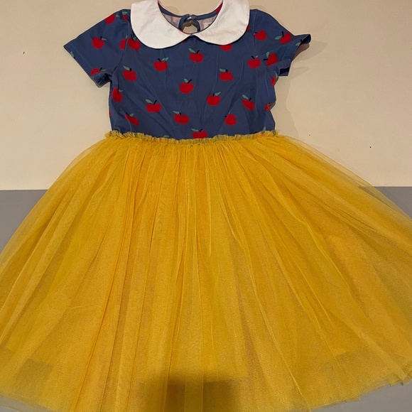Taylor Joelle Snow White - Picture 1 of 1